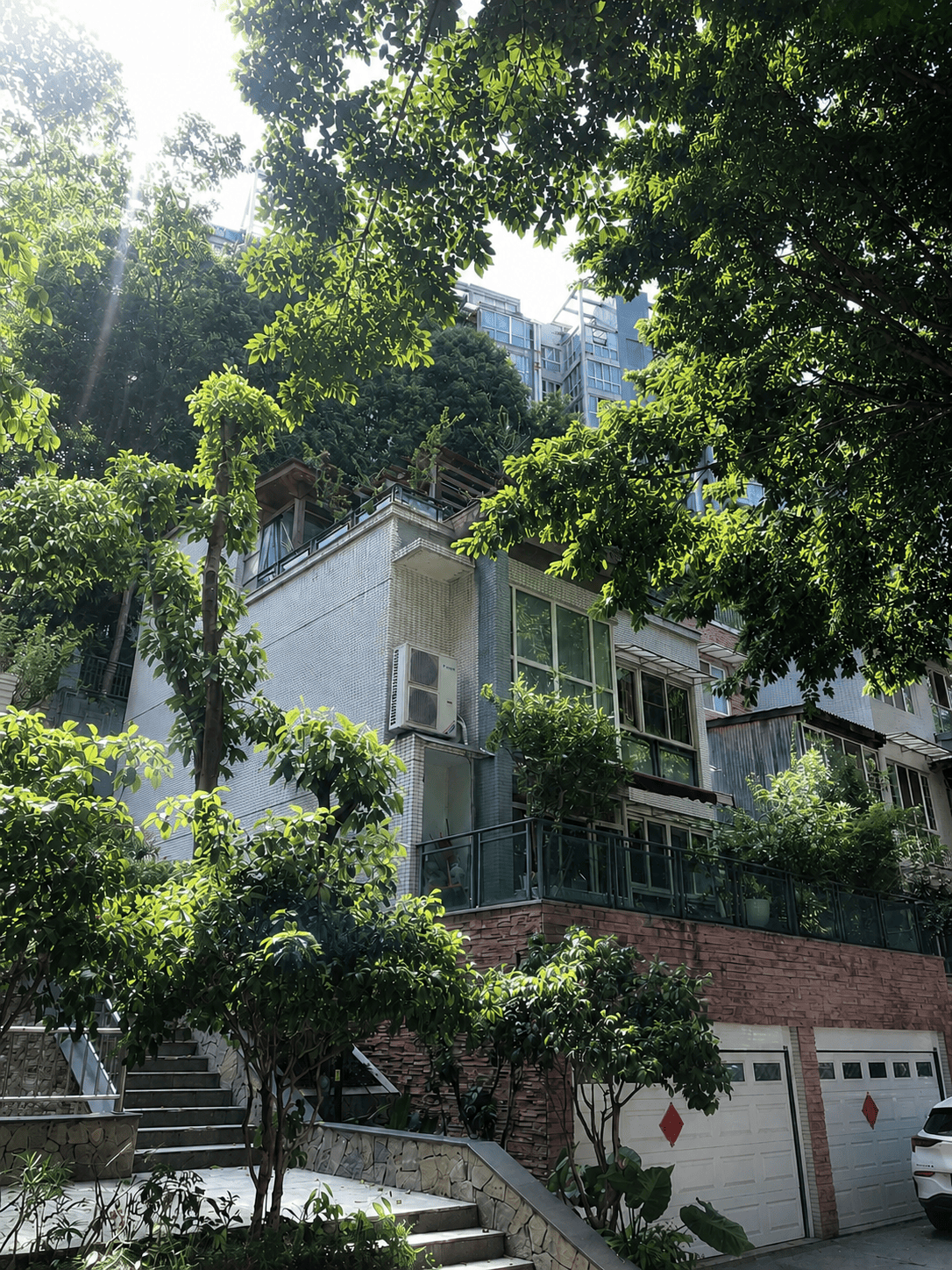 宁德岛居岁月从容升级：小小岛老别墅加装蒂升悦行款电梯
